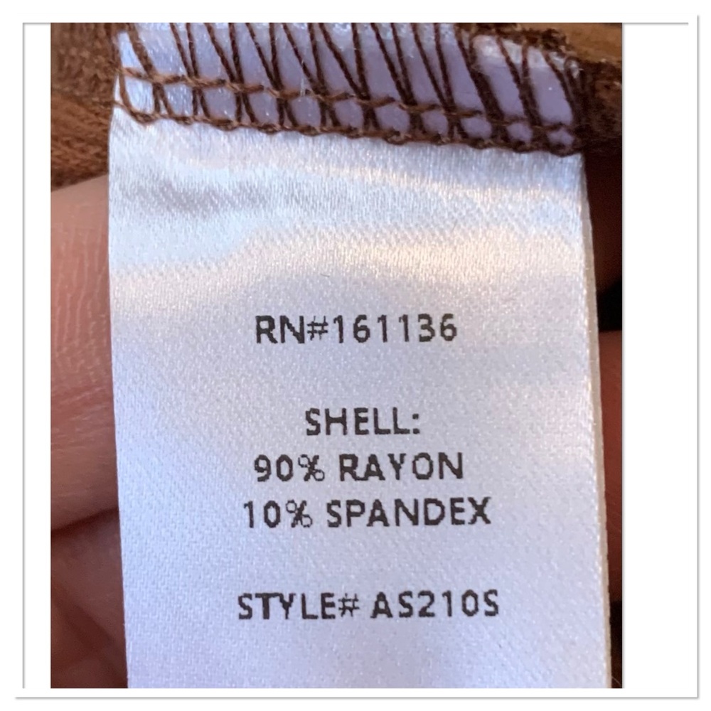 RIVIR Ribbed Lounge Set Brown Size Small - Picture 9 of 9